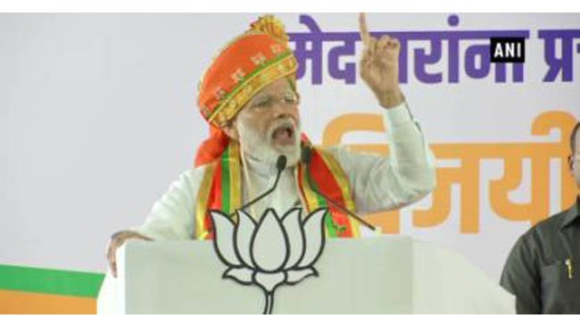 BJP minister Lonikar gets notice over "money" remarks