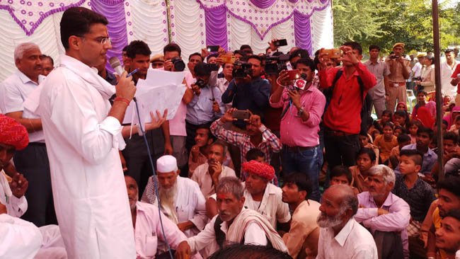 ग्रामीण क्षेत्र को सडको से जोडने का काम प्राथमिकता से किया जाएगा -उप मुख्यमंत्री