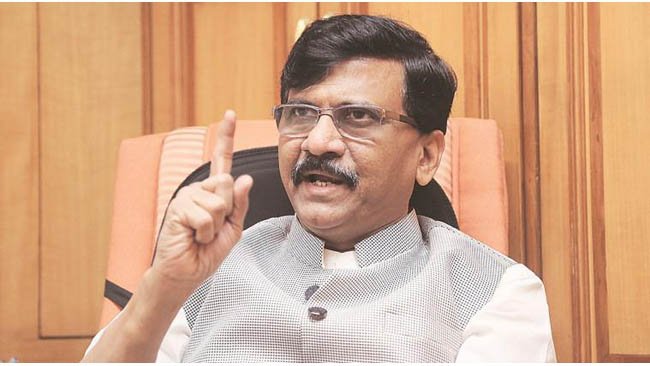 No talks between Bhagwat, Uddhav yet: Raut