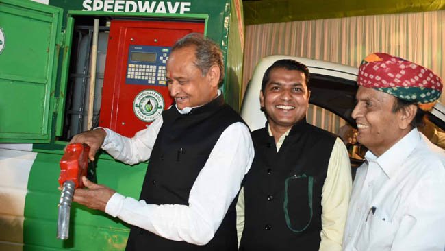 बायोडीजल मोबाइल रिटेल आउटलेट का शुभारम्भ ग्लोबल वार्मिंग और पर्यावरण प्रदूषण गंभीर चिंता का विषय - मुख्यमंत्री