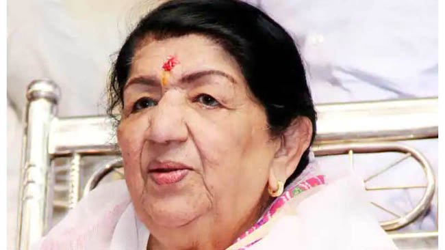 Lata Mangeshkar admitted to hospital