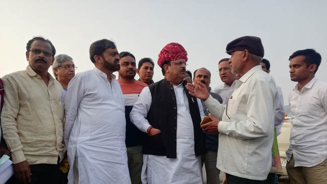 सिलदर गांव में पीएचसी से सीएचसी में स्वास्थ्य केंद्र में परिवर्तित चिकित्सा मंत्री रघु शर्मा का ग्रामीणों ने जताया आभार
