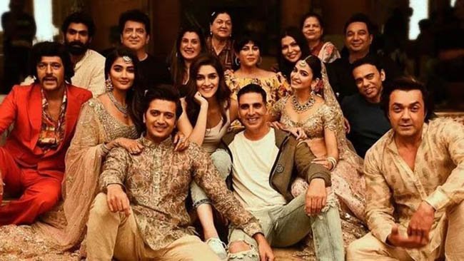 Housefull 5: Deepika Padukone, Jacqueline Fernandez to join Akshay Kumar?