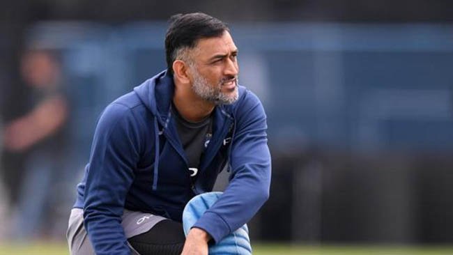 'Dhoni will decide future after IPL next year'