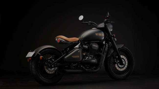Classic Legends unveils the Jawa Perak in Jaipur