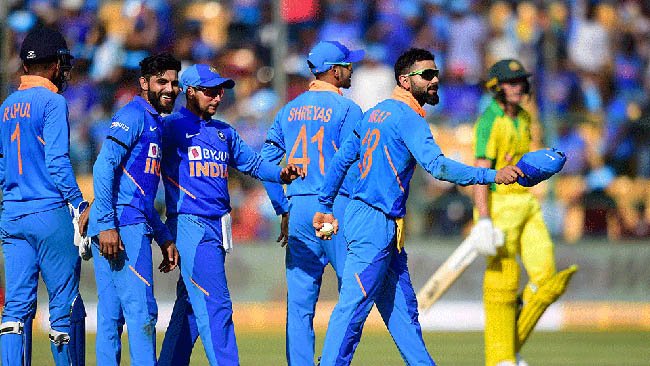India fight back after Smith century to restrict Australia to 286/9