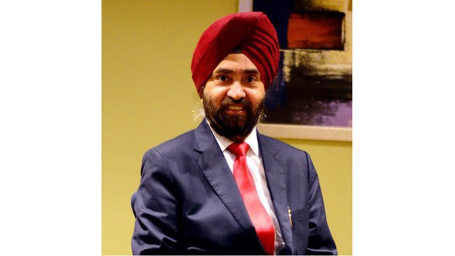 मॉनिटर से निकलती तरंगे कम कर रही है आंखों की रौशनी