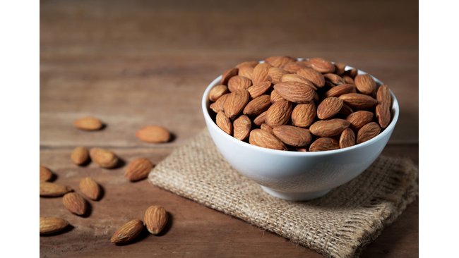 Eat right with these 3 immunity boosting foods this monsoon!