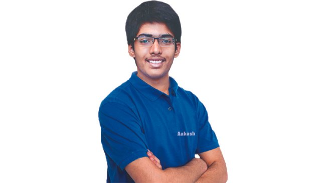 Aakash Institute Student Chirag FalorTops India in JEE Advanced 2020 result; secures a stupendous AIR 01
