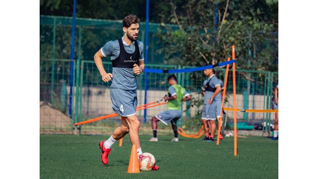 Hindsight: Ivan Gonzalez on growing pains and early outlook of the season