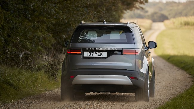 NEW LAND ROVER DISCOVERY, THE ULTIMATE, VERSATILE SEVEN-SEAT PREMIUM SUV, INTRODUCED IN INDIA