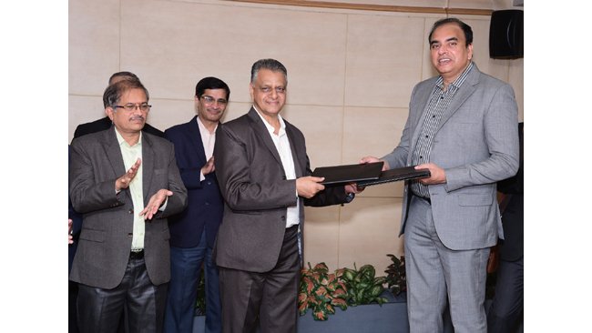 Toyota ties up with Karnataka Bank to Introduce Attractive Finance Options for its customers in India