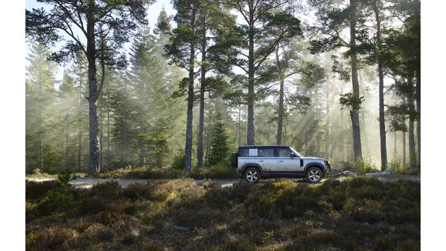 Land Rover introduces unique travel experiences, Defender Journeys, in India