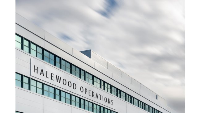 JLR TO INVEST £15 BILLION OVER NEXT FIVE YEARS AS ITS MODERN LUXURY ELECTRIC-FIRST FUTURE ACCELERATES