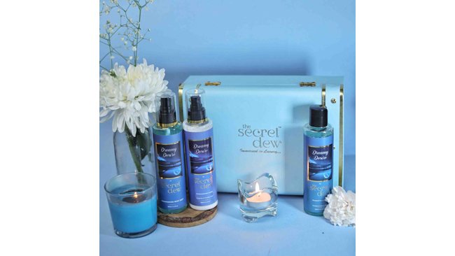 Customize your gift hamper with unique variants of body wash, body lotion, body mist and fragranced candles