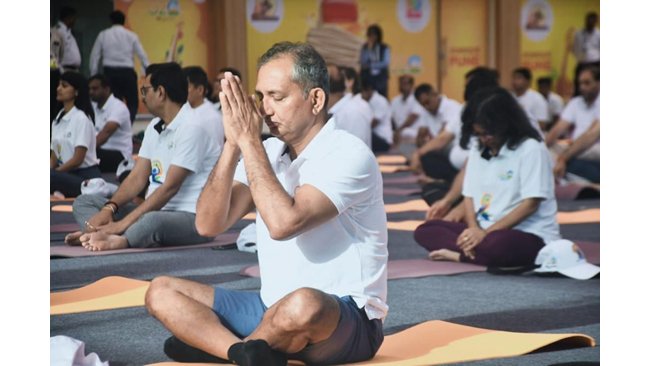 अंतर्राष्ट्रीय योग दिवस के अवसर पर स्किल इंडिया के हज़ारों अभ्यर्थियों एवं प्रशिक्षकों ने आयोजित योग शिविर में भाग लिया