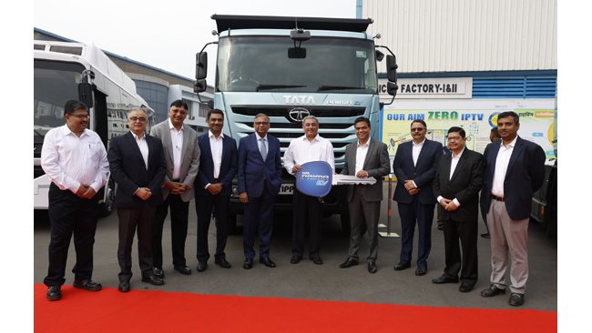 Tata Motors flags-off its next-gen, eco-friendly fleet of commercial vehicles to Tata Steel