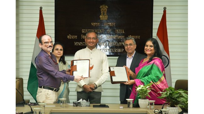 Ministry of Skill Development and Entrepreneurship  and Mahindra & Mahindra forge a partnership for the flagship Drone Didi Yojana; skilling women to become drone pilots