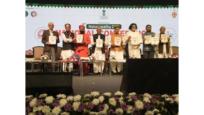 On the occasion of Naturopathy Day, a National Seminar was organized by the Surya Foundation and the International Naturopathy Organization