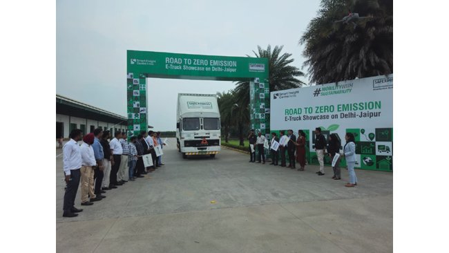 safexpress-flags-off-long-haul-ev-fleet-on-delhi-jaipur-route-marking-a-major-step-towards-green-logistics