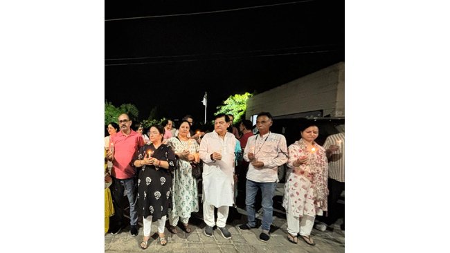 Kashmiri Visthapit Hindu Samiti, Jaipur paid heartfelt tribute to the martyrs on the occasion of Balidan Diwas