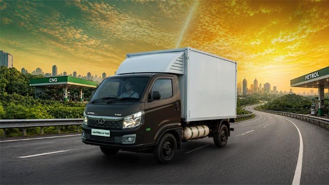 tata-motors-launches-the-all-new-intra-v40-strengthens-alternate-fuel-leadership-in-small-commercial-vehicles-pickups