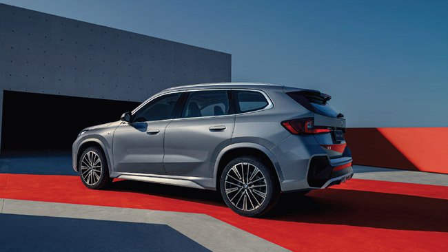 when-head-and-heart-agree-the-new-bmw-x1-long-wheelbase